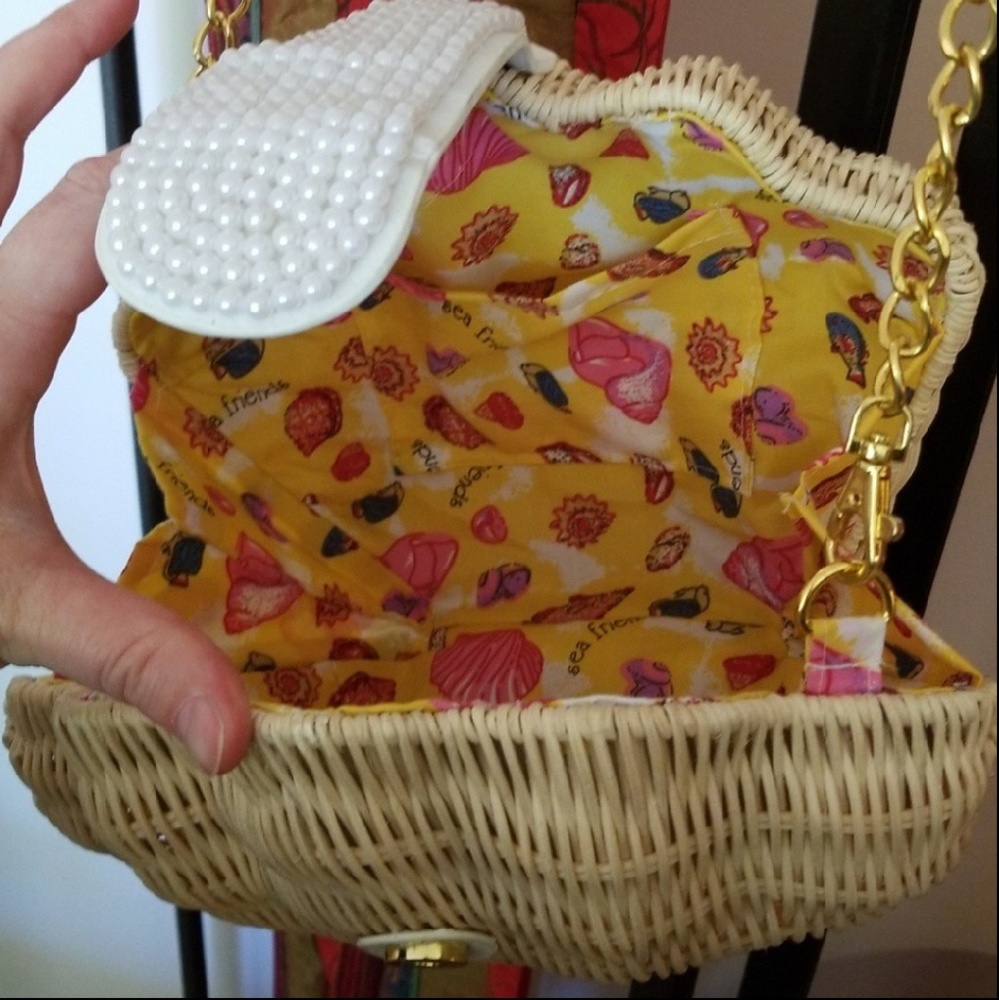 Shell Pearl Wicker Handbag - Picture 8 of 8